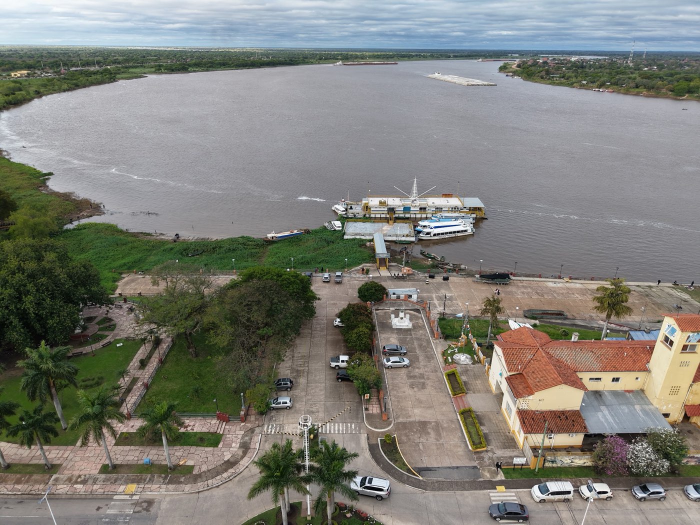 The pier and boats on the Paraguay River